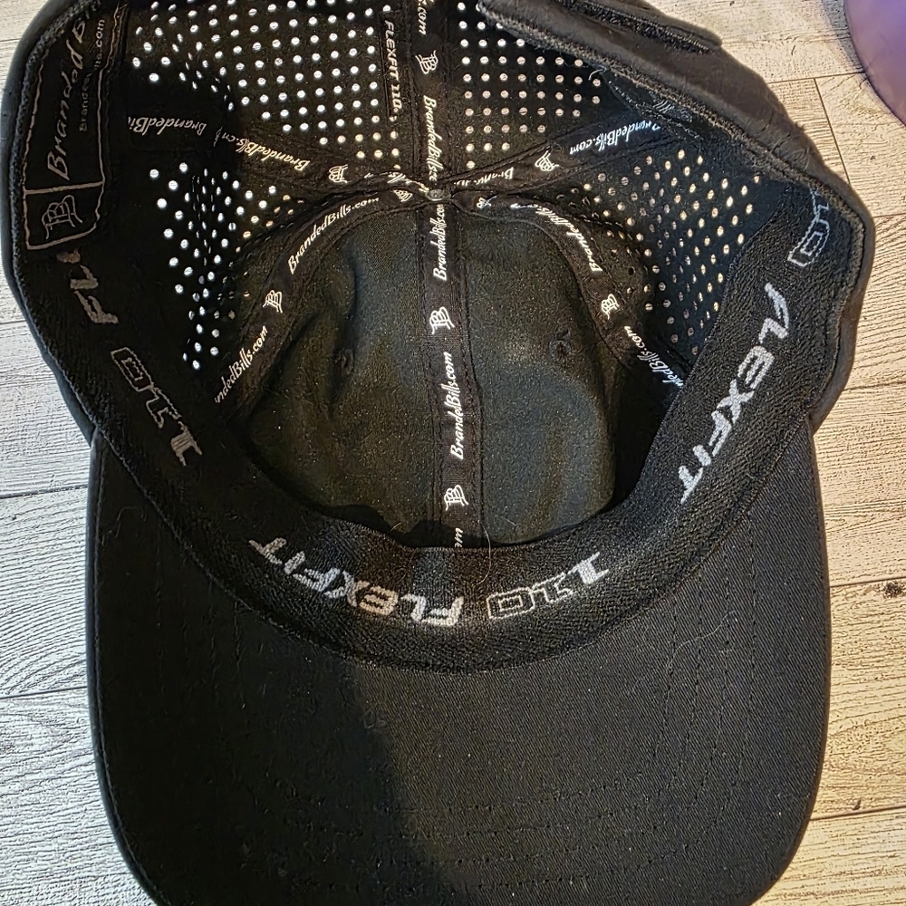 Sleek Black Logo Cap - Picture 5 of 5